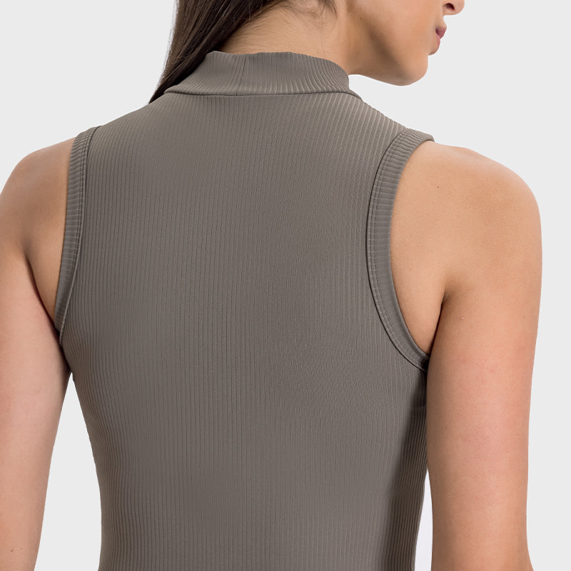 High Neck Cool Material Top in 4 Color
