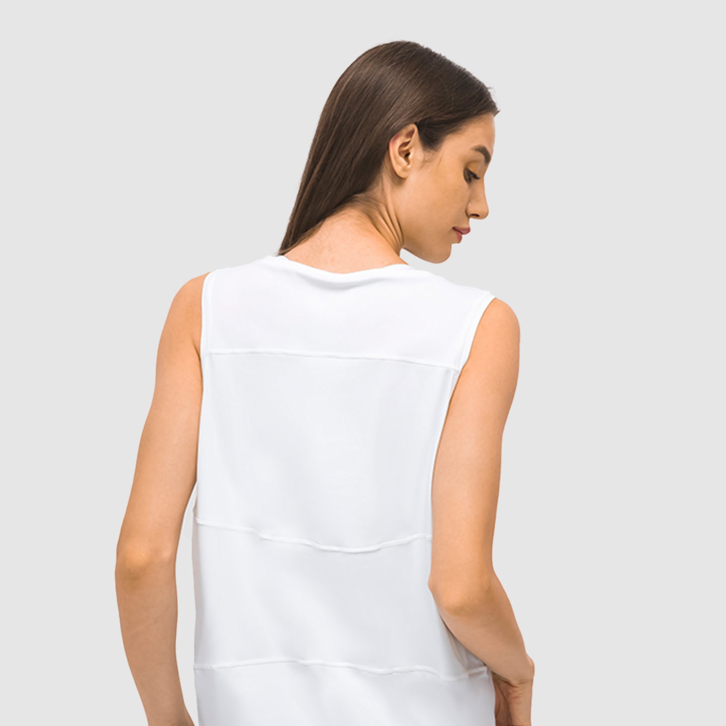 NonSleeve Top with newme Logo in 2 Color