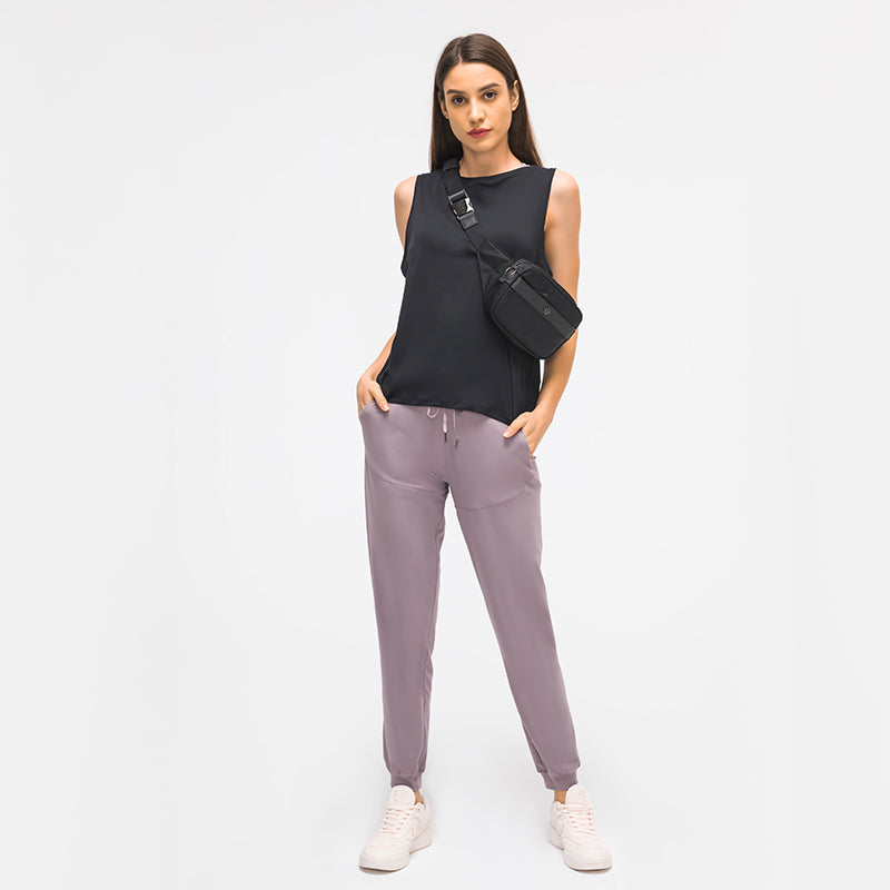 NonSleeve Top with newme Logo in 2 Color