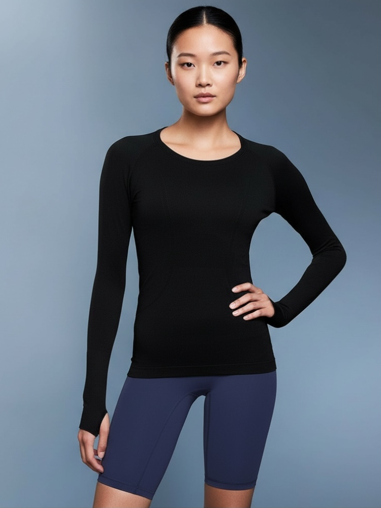 サムホール付きロングスリーブトップ