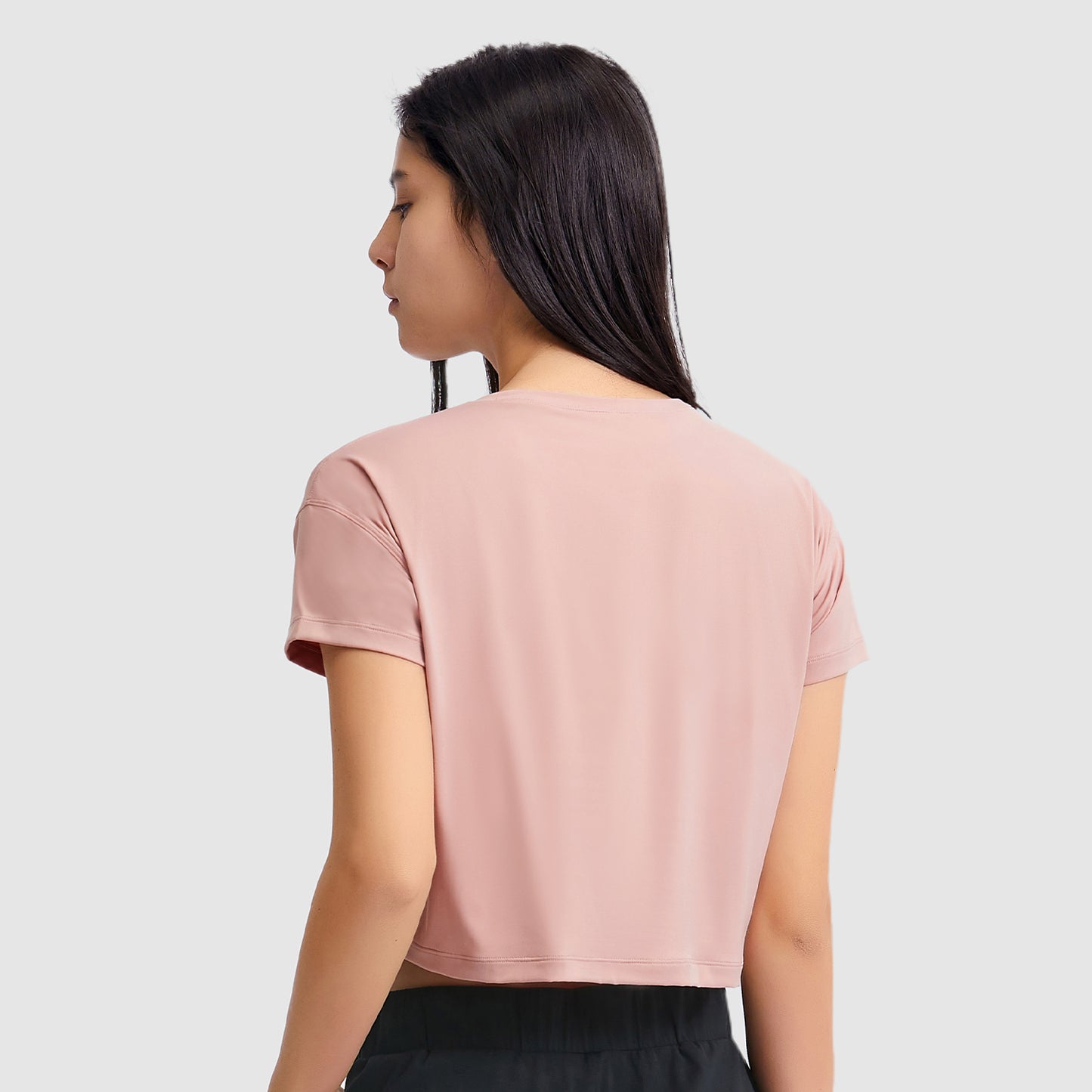 Short Top with newme Logo in 4 Color