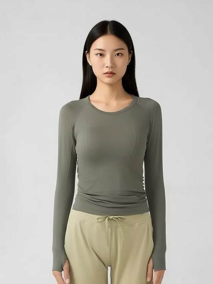 サムホール付きロングスリーブトップ