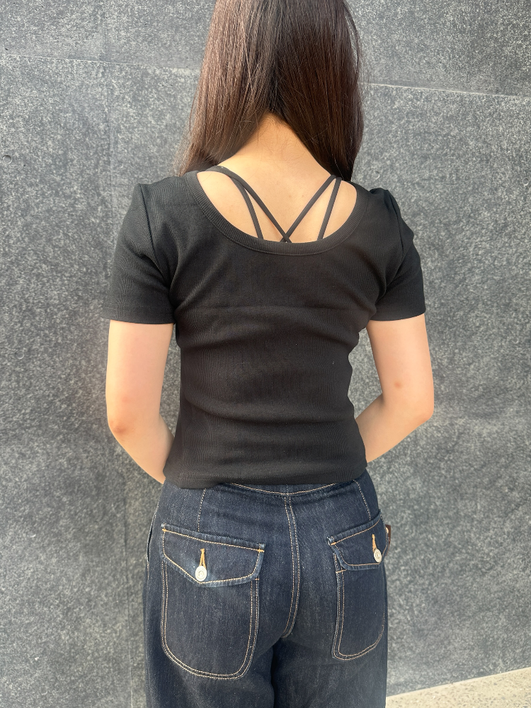 ワイドネックTシャツ