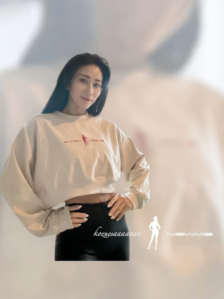 kozuesaaaaanスペシャルコラボスウェットセット_ベージュ