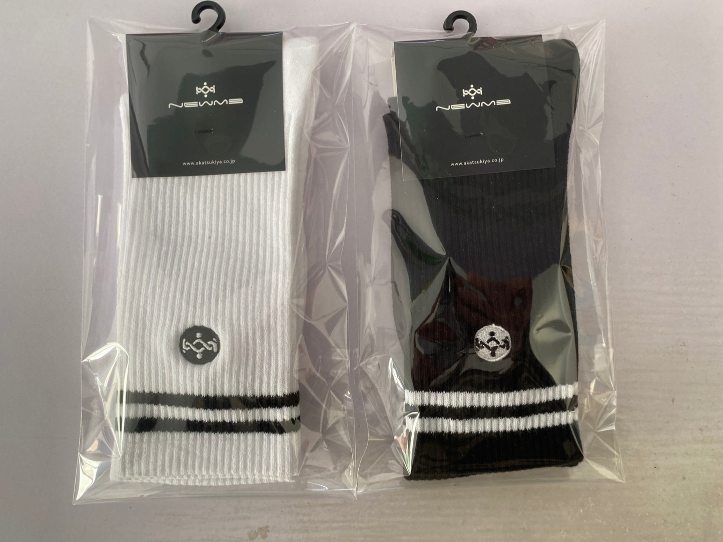 newmeオリジナルロゴソックス