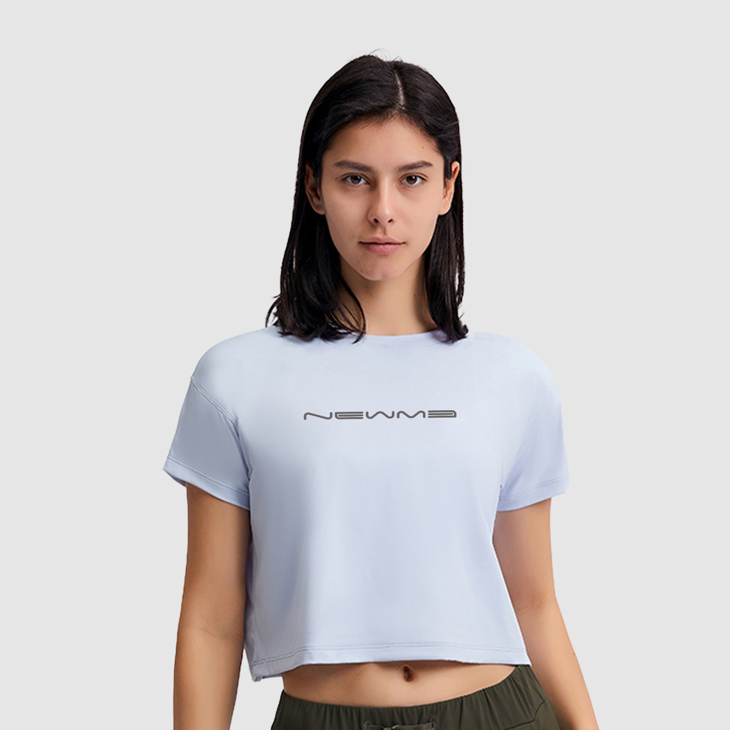 newmeロゴ入りショートトップス_ブルー