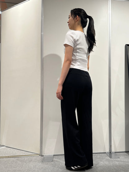 美脚シルエットストレートワイドパンツブラック